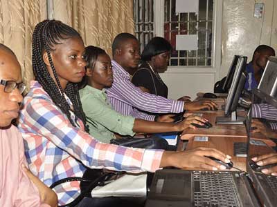 卡密网站折扣的手机号轰炸机